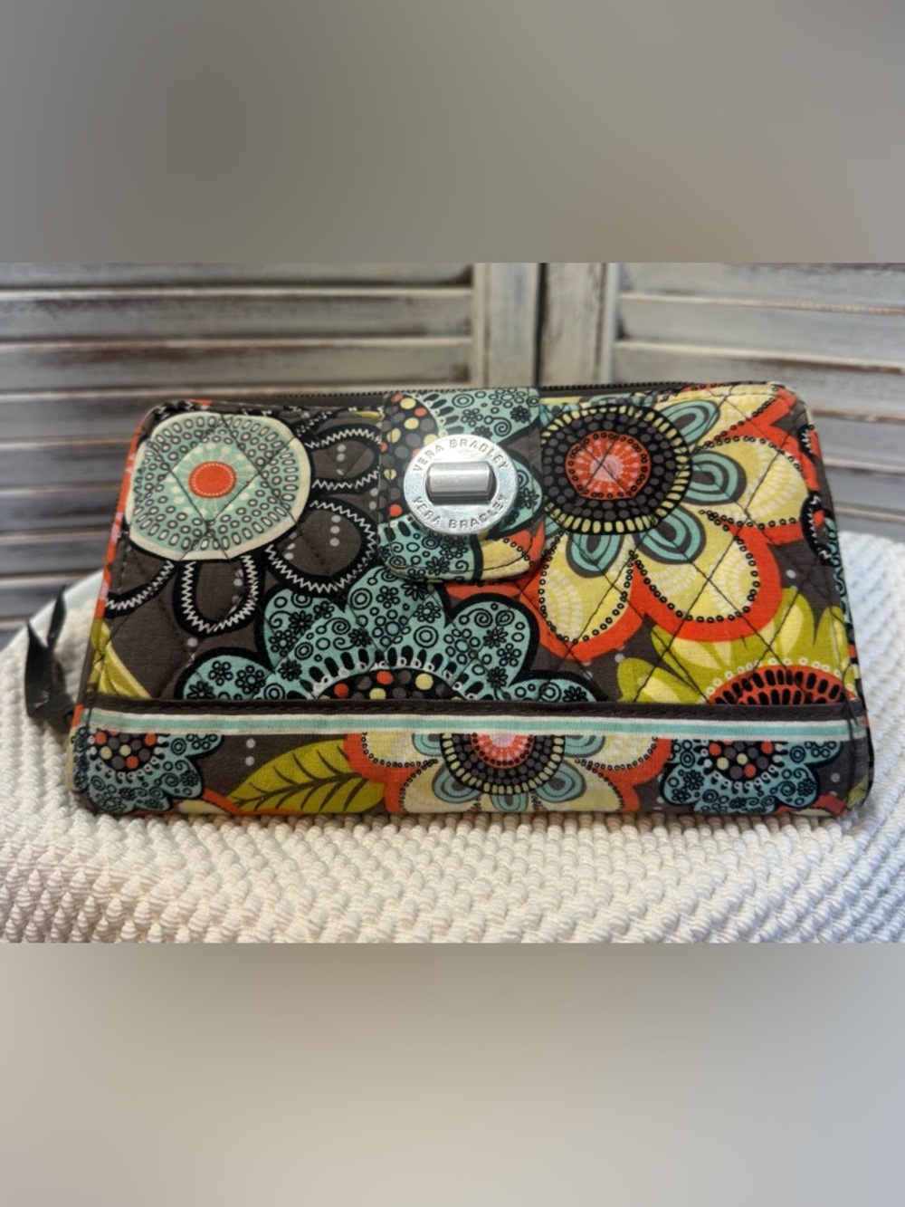Vera Bradley Zip Around Turnlock Wallet Used